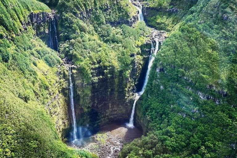 airmaui mountain waterfalls helicopter ride waterfall twin